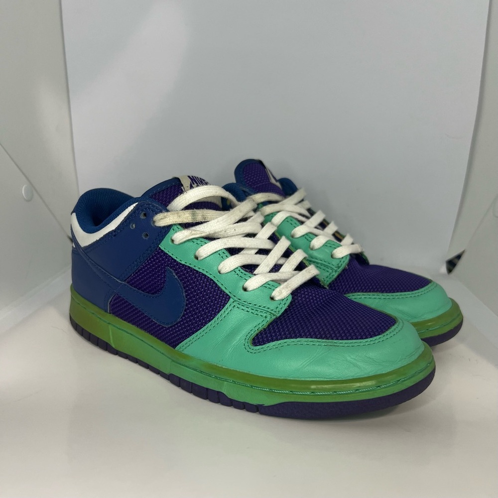 2007 Women’s Nike Dunk Low Atlantic Blue Purple - Size 7.5